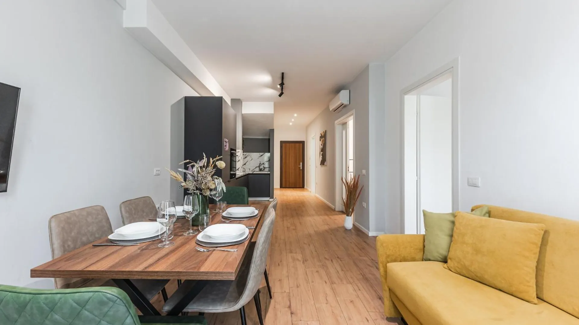 Beautiful Center Apartment Durres Albania