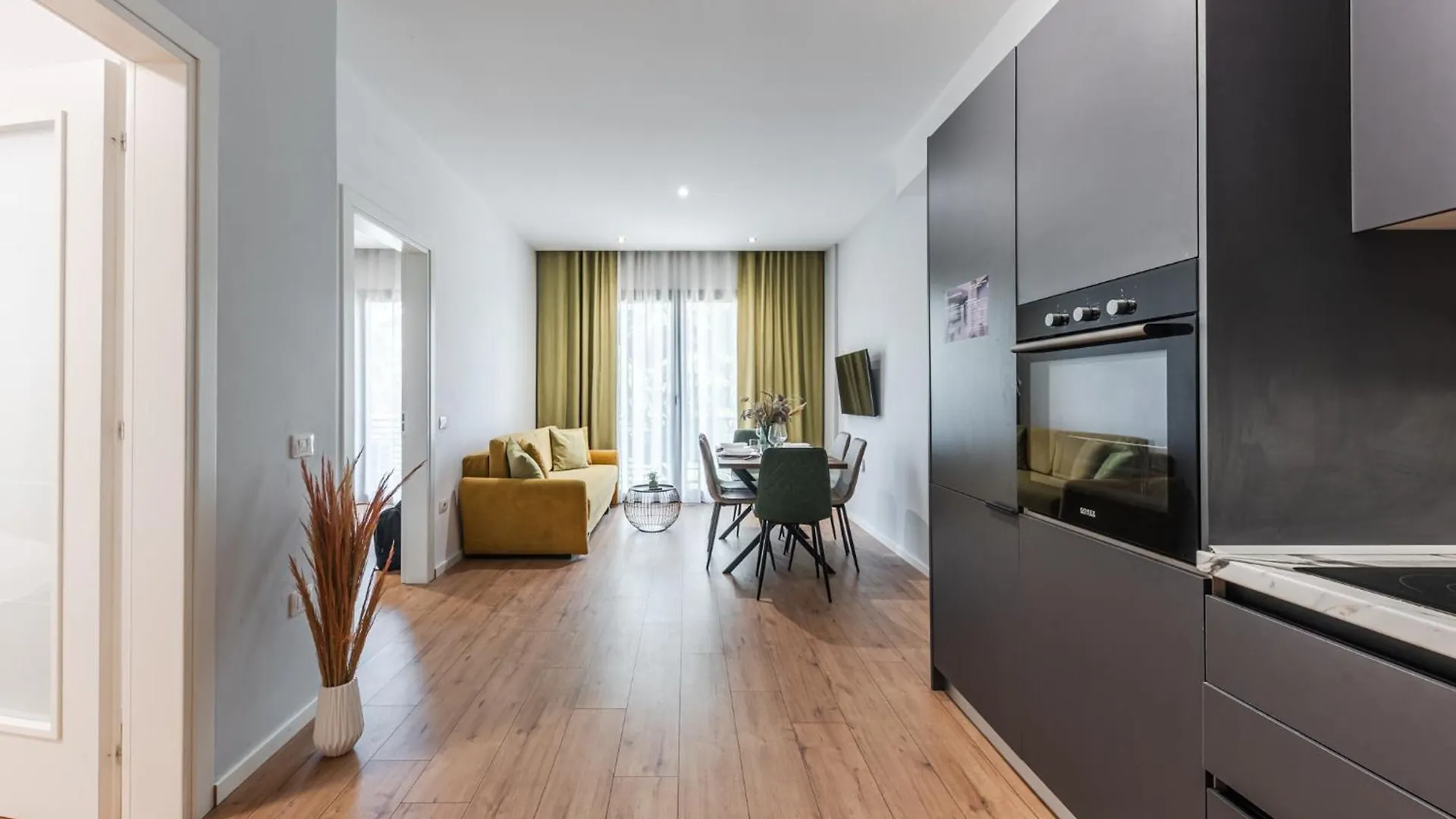 Beautiful Center Apartment Durres Albania