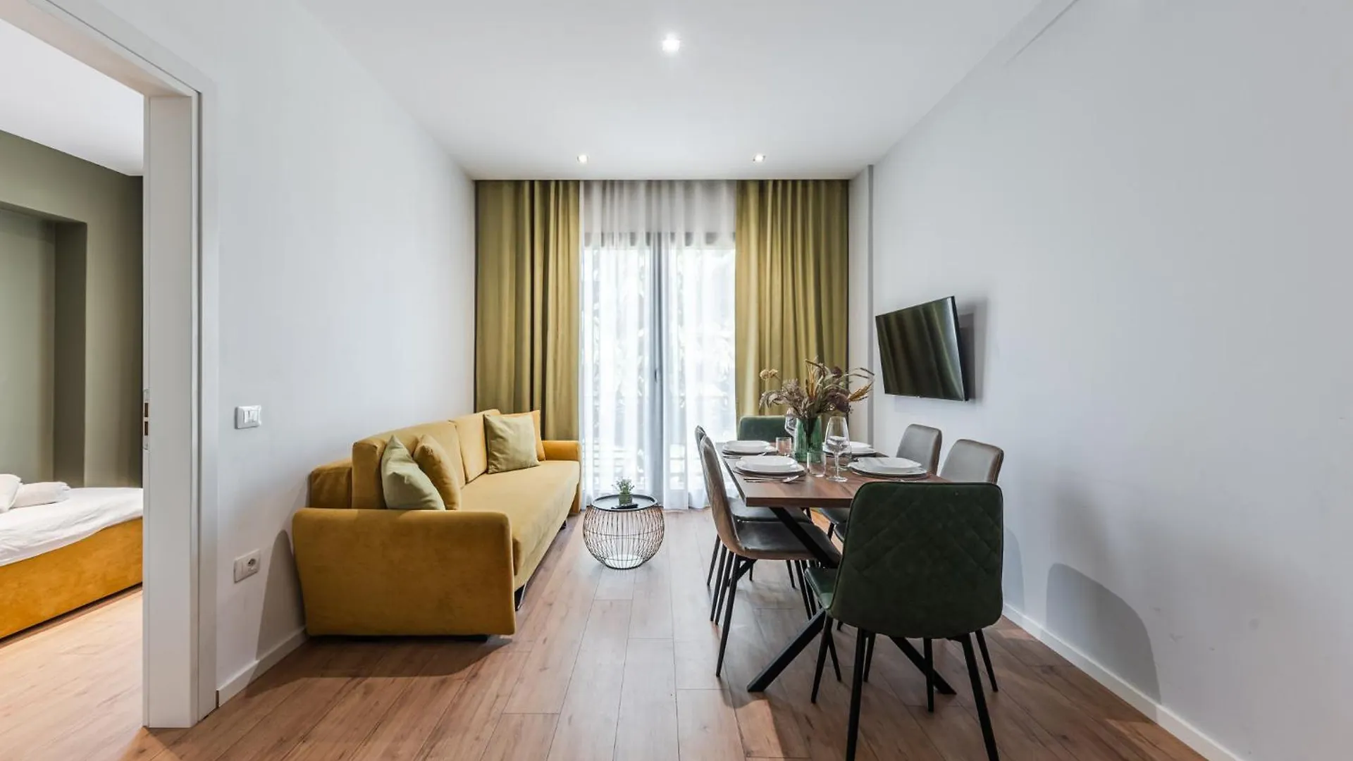Beautiful Center Apartment Durres 0*,